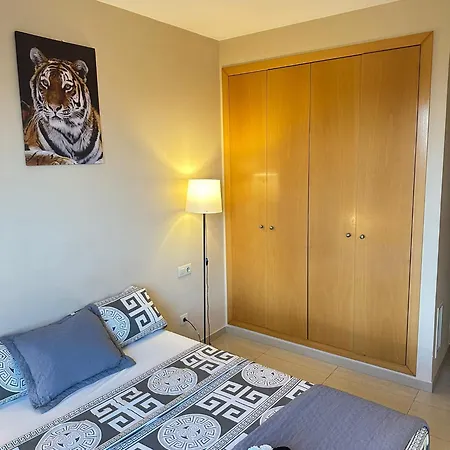 Apartment Premium Largas - Wifi, Servicios Incluidos L’Hospitalet de Llobregat